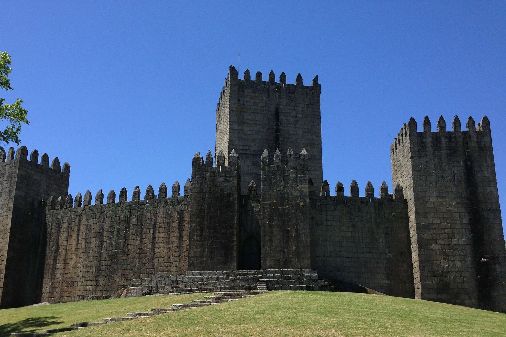 Het kasteel van Guimarães - Fly drive Noord Portugal